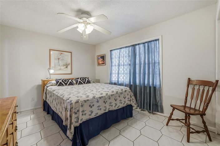 Image No.17-2 Bed Property for sale