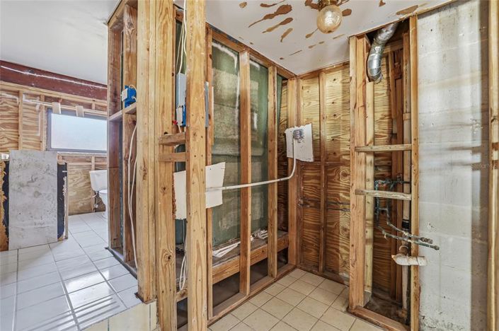 Image No.25-2 Bed Property for sale