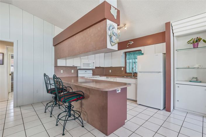 Image No.33-2 Bed Property for sale