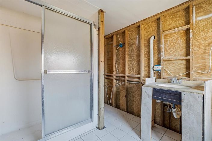 Image No.43-2 Bed Property for sale