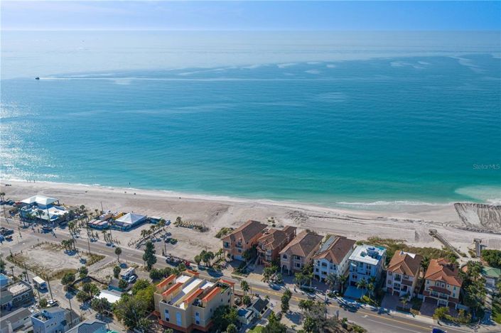 Image No.30-5 Bed Property for sale