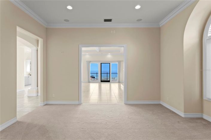 Image No.7-5 Bed Property for sale