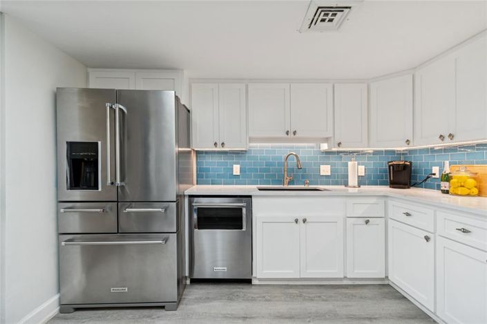 Image No.18-2 Bed Property for sale