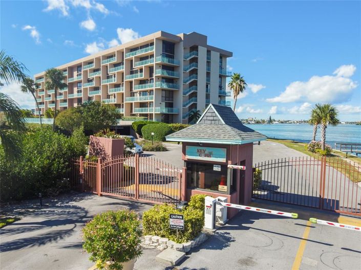 Image No.50-2 Bed Property for sale