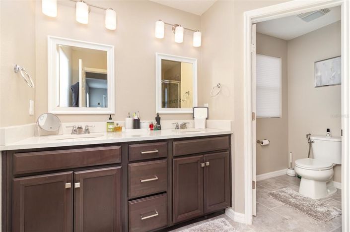 Image No.17-3 Bed Property for sale