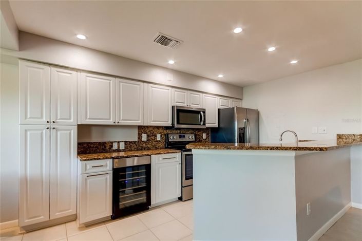 Image No.14-2 Bed Property for sale