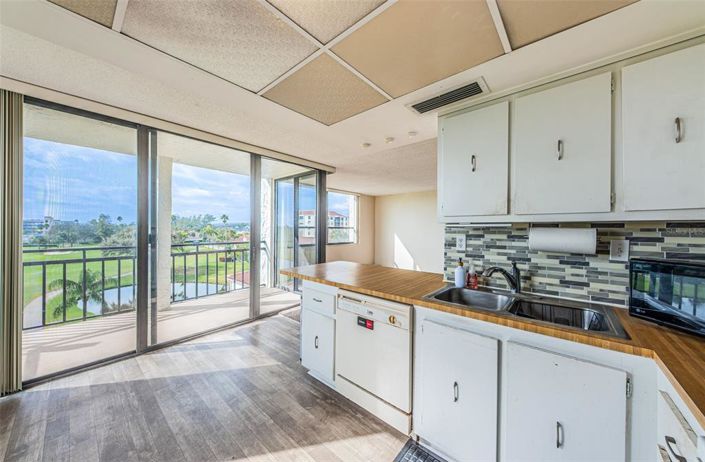 Image No.13-2 Bed Property for sale