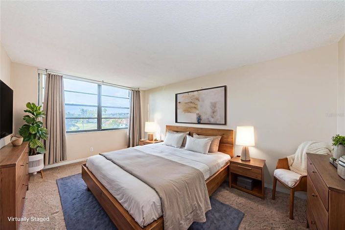 Image No.21-2 Bed Property for sale