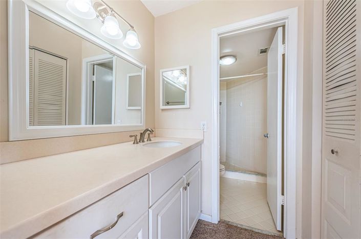 Image No.23-2 Bed Property for sale