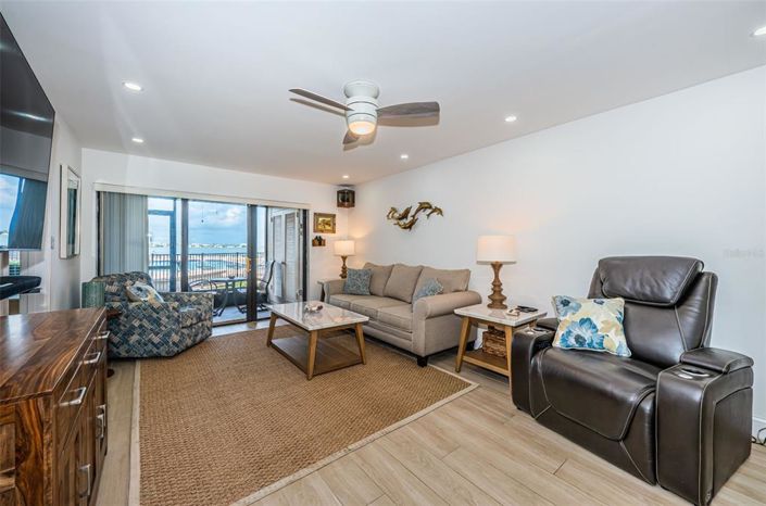 Image No.19-2 Bed Property for sale