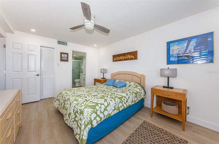 Image No.23-2 Bed Property for sale