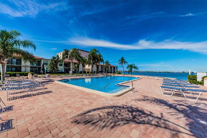 Image No.40-2 Bed Property for sale