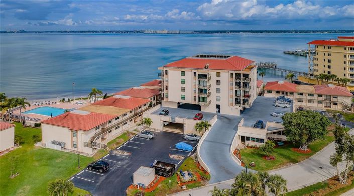 Image No.47-2 Bed Property for sale