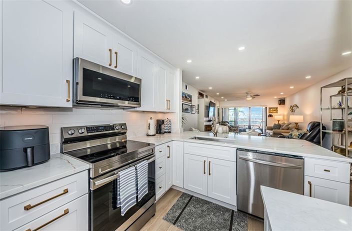 Image No.7-2 Bed Property for sale