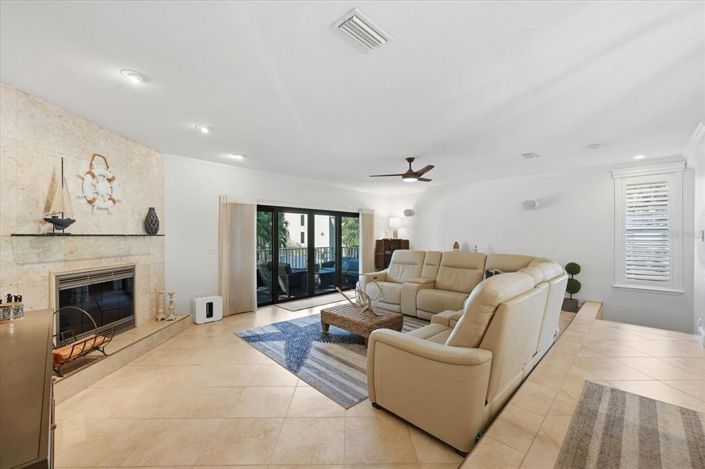 Image No.15-Maison de ville de 3 chambres à vendre à Treasure Island