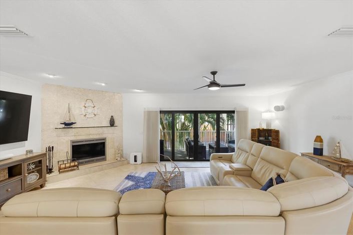 Image No.17-Maison de ville de 3 chambres à vendre à Treasure Island