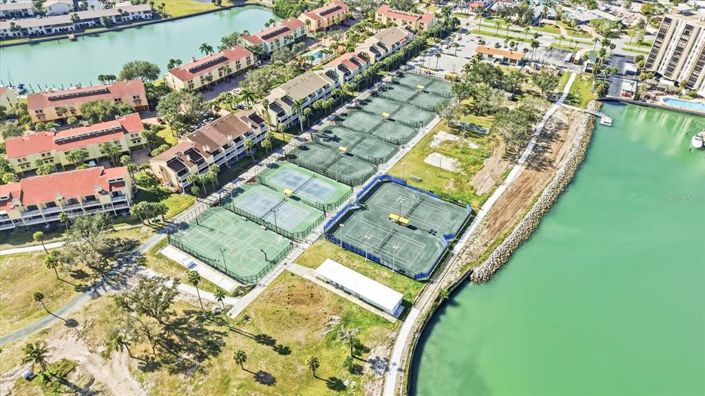 Image No.51-Maison de ville de 3 chambres à vendre à Treasure Island