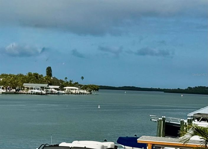 Image No.7-Propriété de 4 chambres à vendre à Clearwater