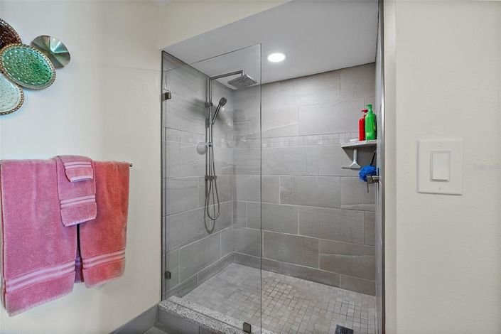 Image No.22-2 Bed Property for sale