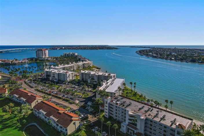 Image No.32-2 Bed Property for sale