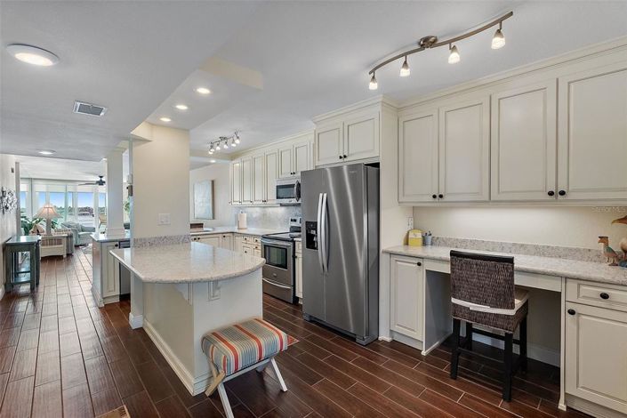 Image No.4-2 Bed Property for sale