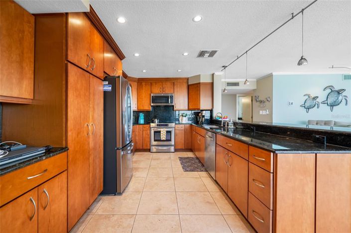 Image No.13-2 Bed Property for sale