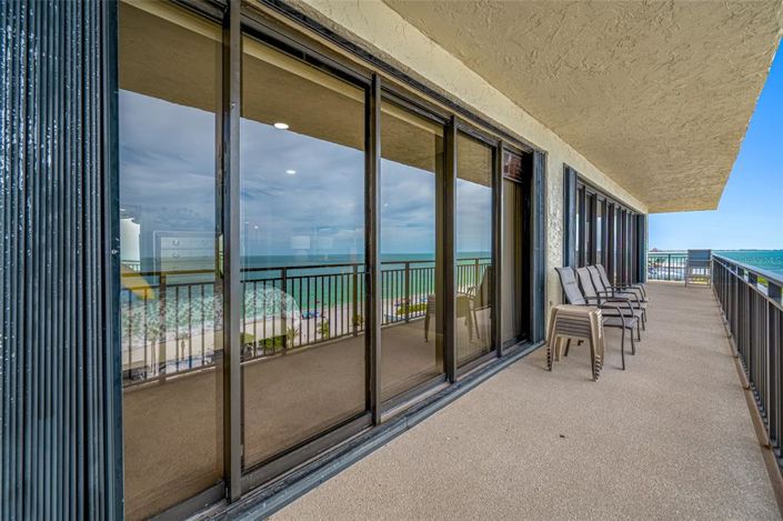 Image No.19-2 Bed Property for sale