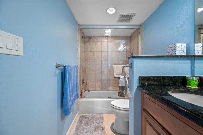 Image No.27-2 Bed Property for sale