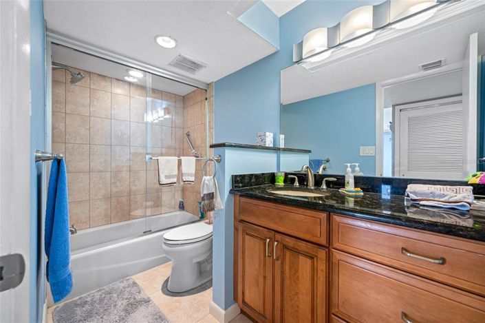 Image No.28-2 Bed Property for sale