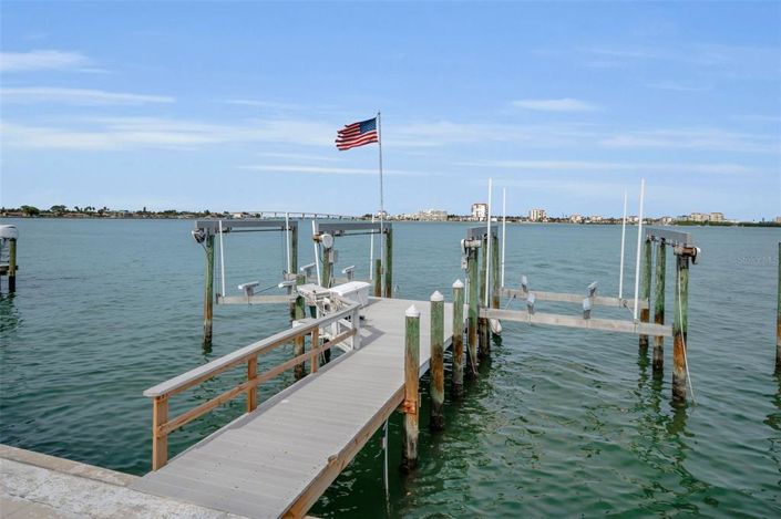 Image No.35-Propriété de 4 chambres à vendre à St. Petersburg