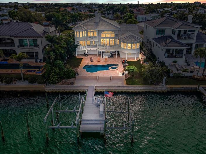 Image No.41-Propriété de 4 chambres à vendre à St. Petersburg