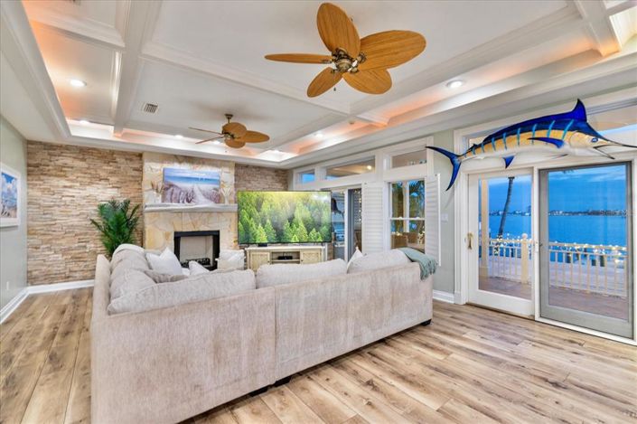 Image No.15-4 Bed Property for sale