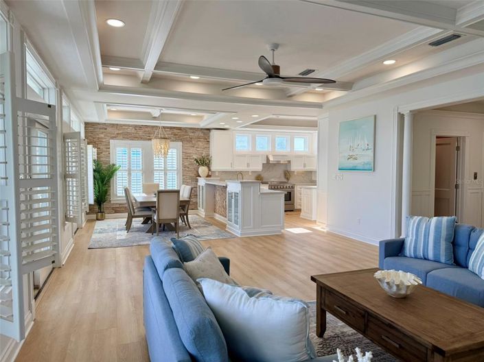 Image No.15-4 Bed Property for sale