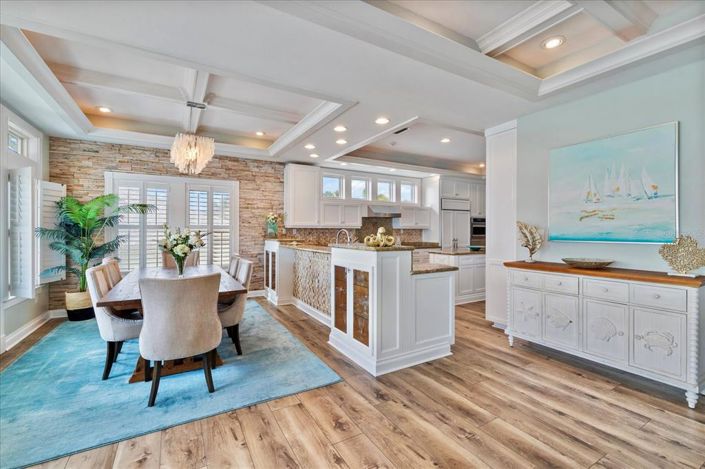 Image No.16-4 Bed Property for sale