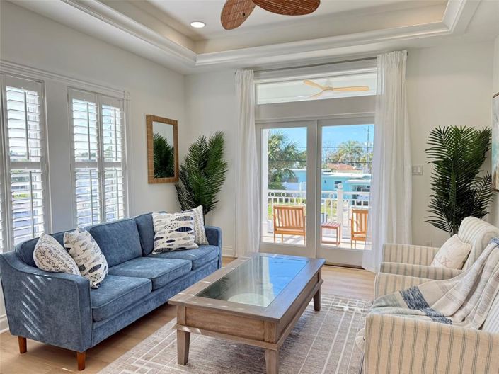 Image No.30-4 Bed Property for sale