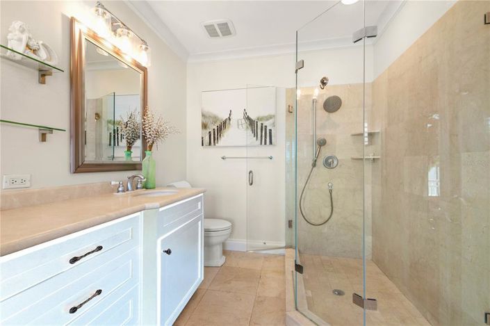 Image No.40-4 Bed Property for sale