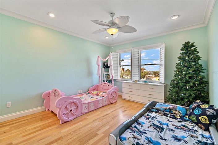 Image No.48-4 Bed Property for sale