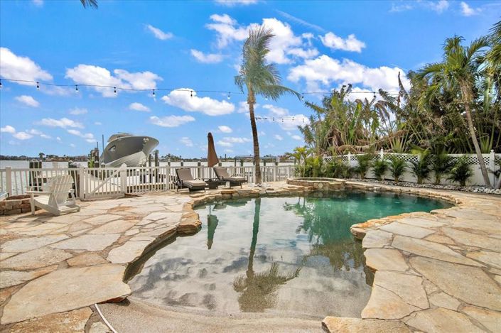 Image No.59-4 Bed Property for sale