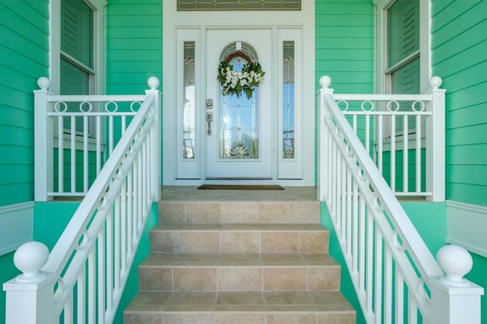 Image No.6-4 Bed Property for sale