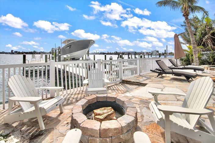 Image No.60-4 Bed Property for sale