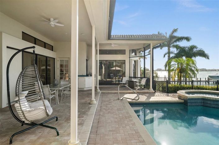 Image No.41-Propriété de 5 chambres à vendre à St. Petersburg