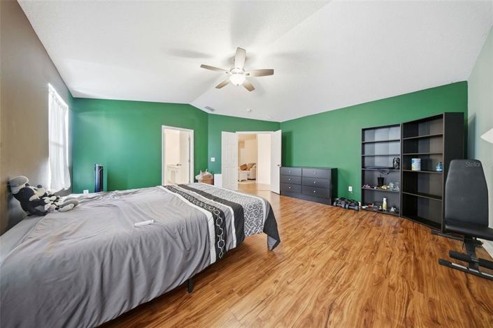 Image No.48-Propriété de 4 chambres à vendre à Davenport