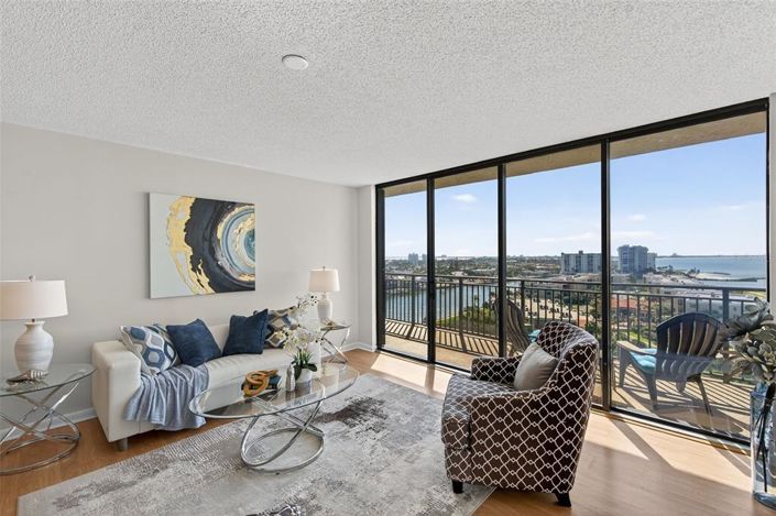 Image No.16-2 Bed Property for sale