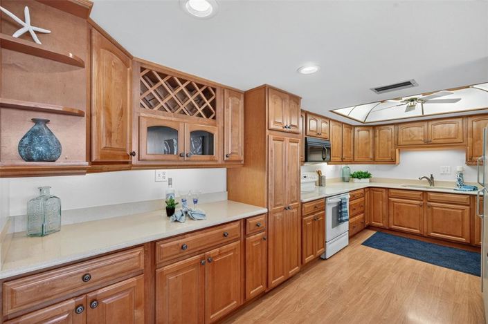 Image No.17-2 Bed Property for sale