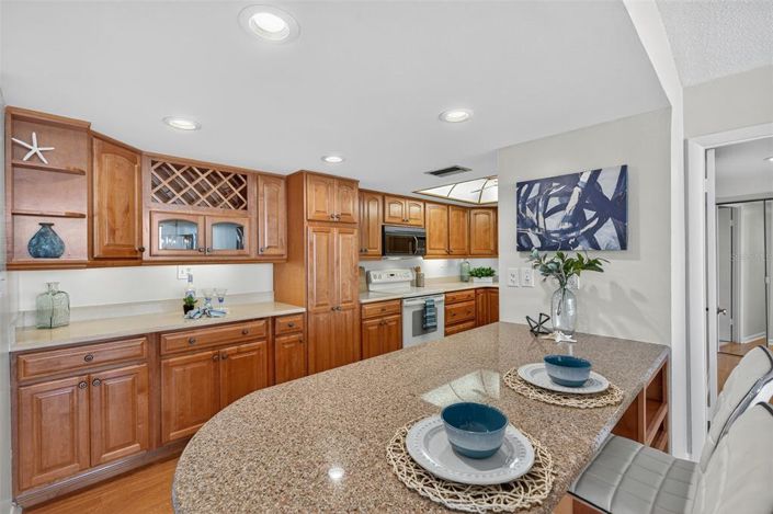 Image No.19-2 Bed Property for sale