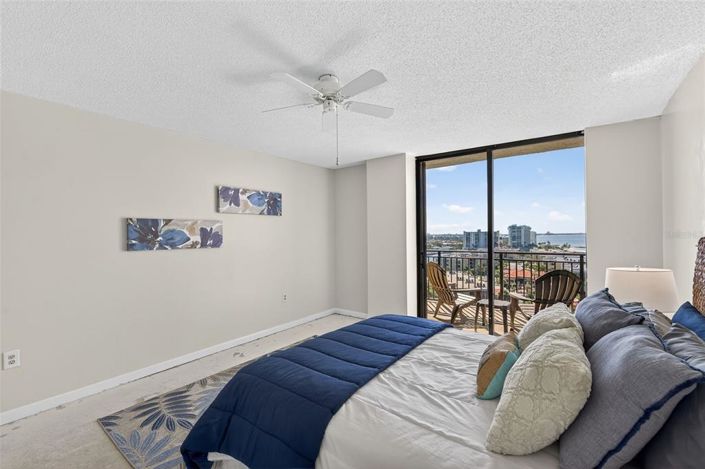 Image No.21-2 Bed Property for sale