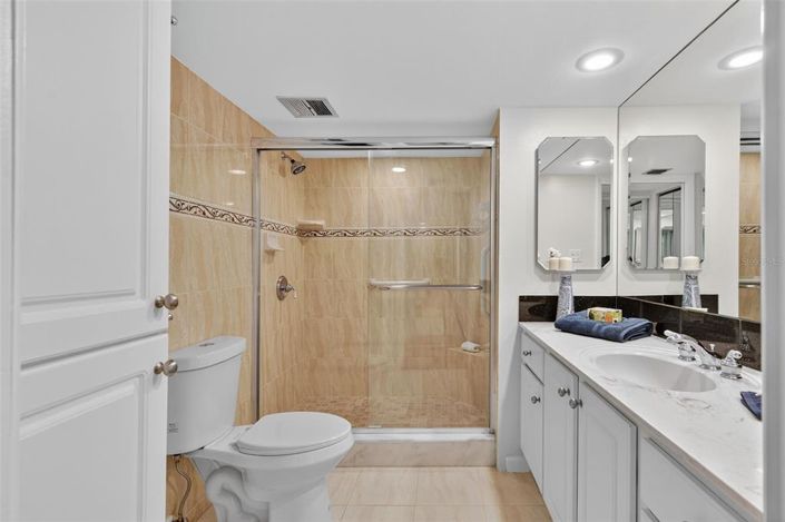 Image No.32-2 Bed Property for sale