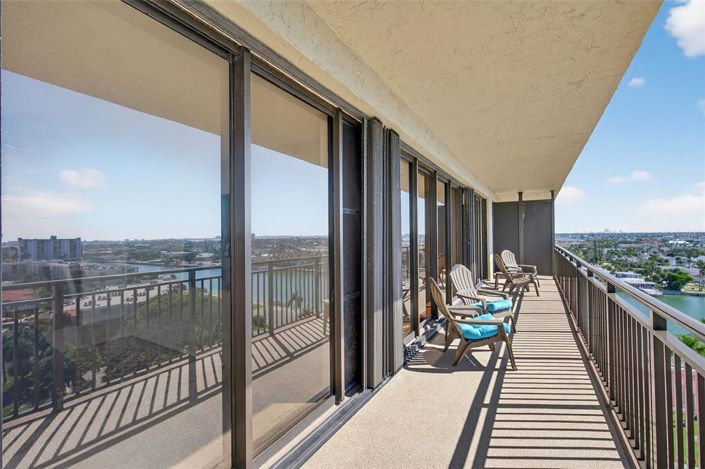 Image No.33-2 Bed Property for sale