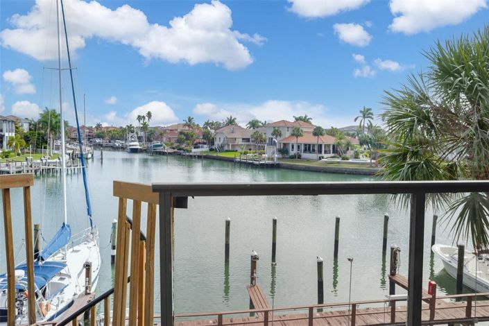 Image No.11-3 Bed Property for sale