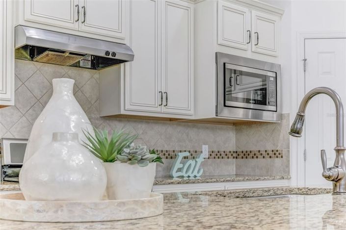 Image No.10-3 Bed Property for sale